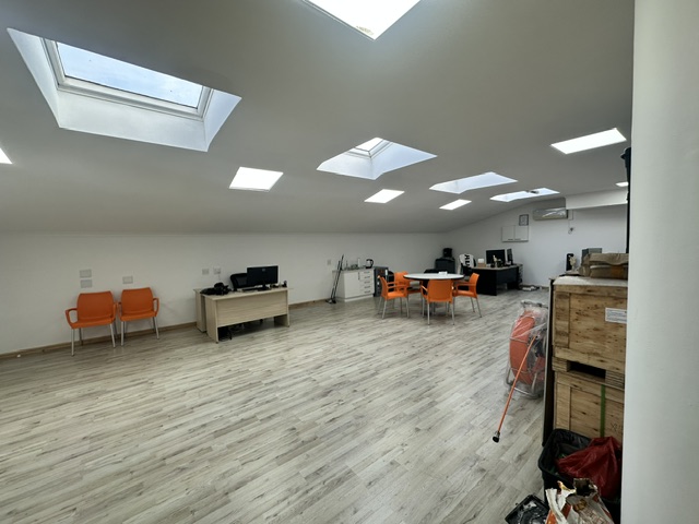 To Let Commercial Property for Rent in Claremont Western Cape